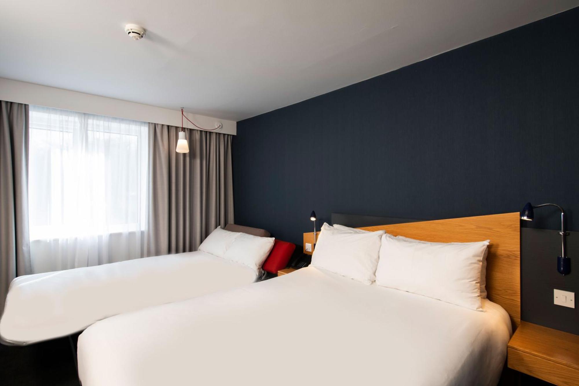 Holiday Inn Express Exeter East, An Ihg Hotel Екстер'єр фото