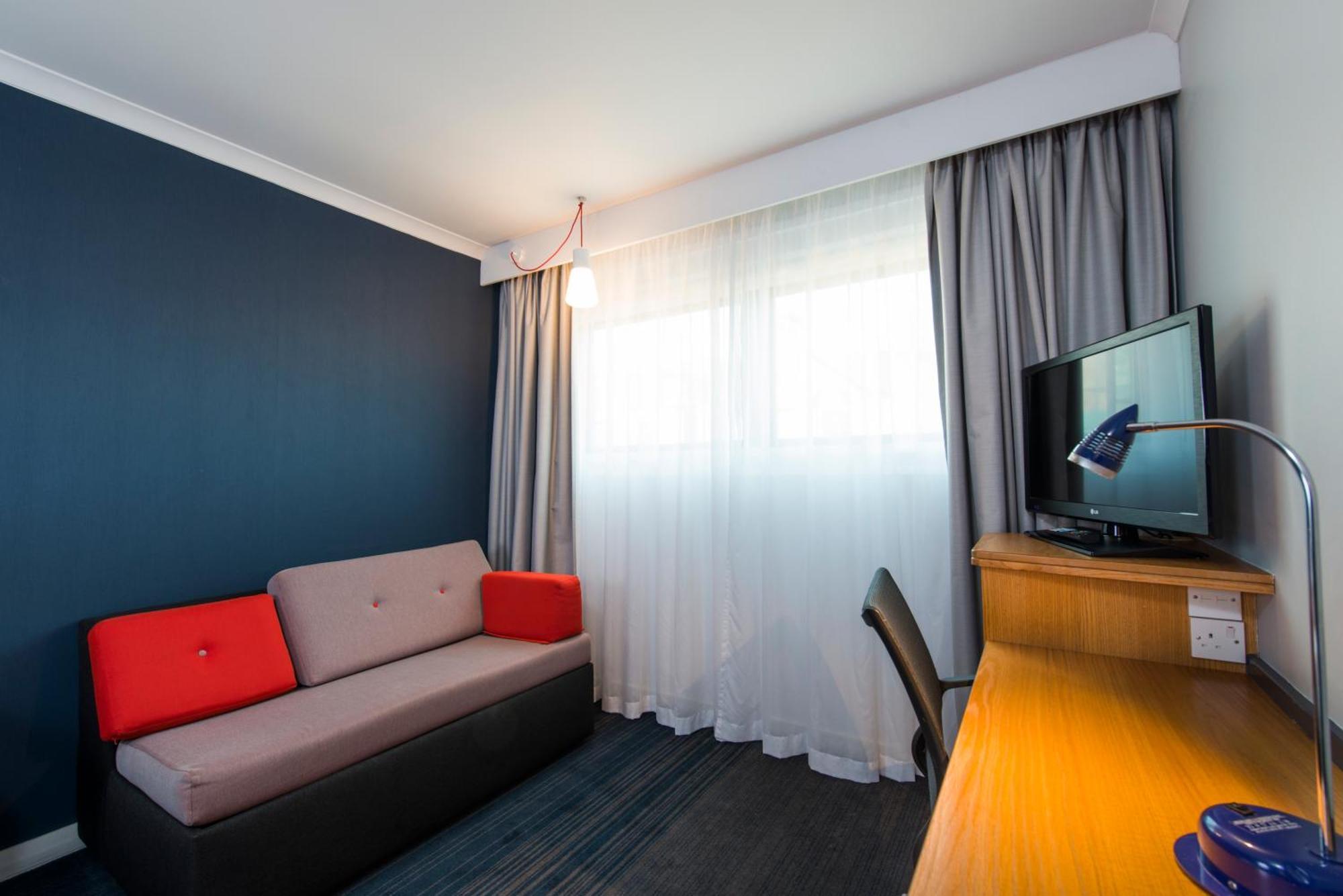 Holiday Inn Express Exeter East, An Ihg Hotel Екстер'єр фото