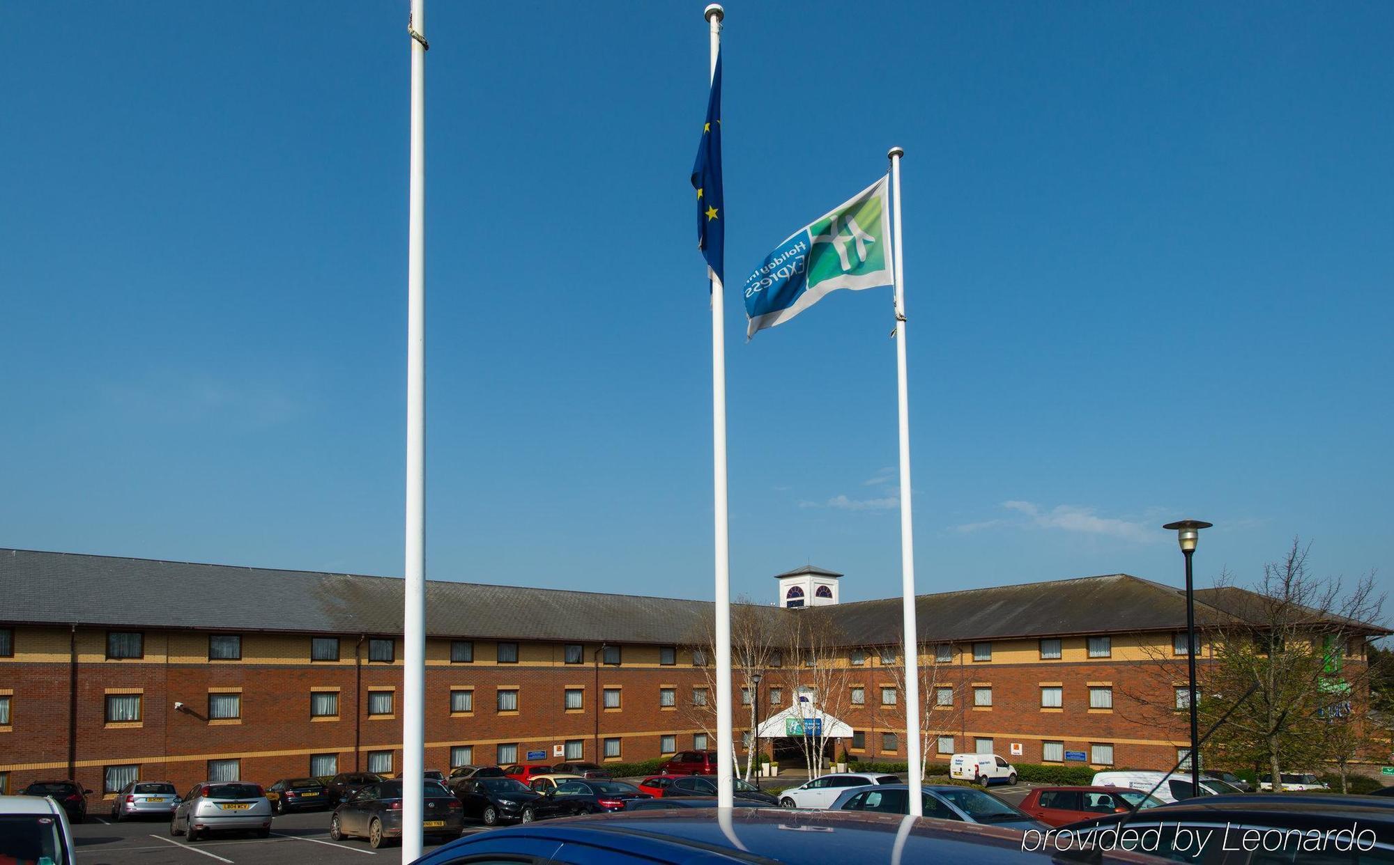 Holiday Inn Express Exeter East, An Ihg Hotel Екстер'єр фото