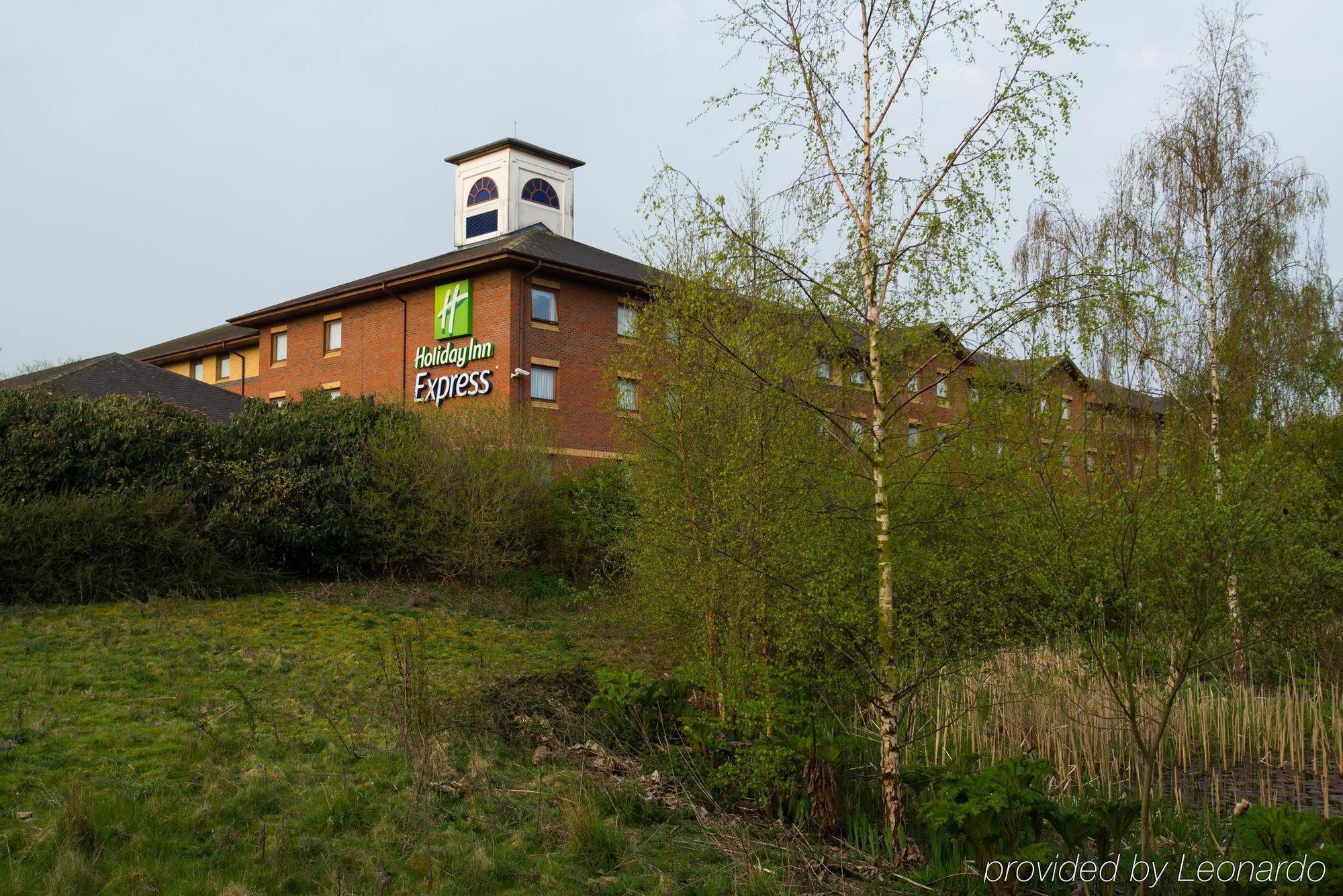 Holiday Inn Express Exeter East, An Ihg Hotel Екстер'єр фото