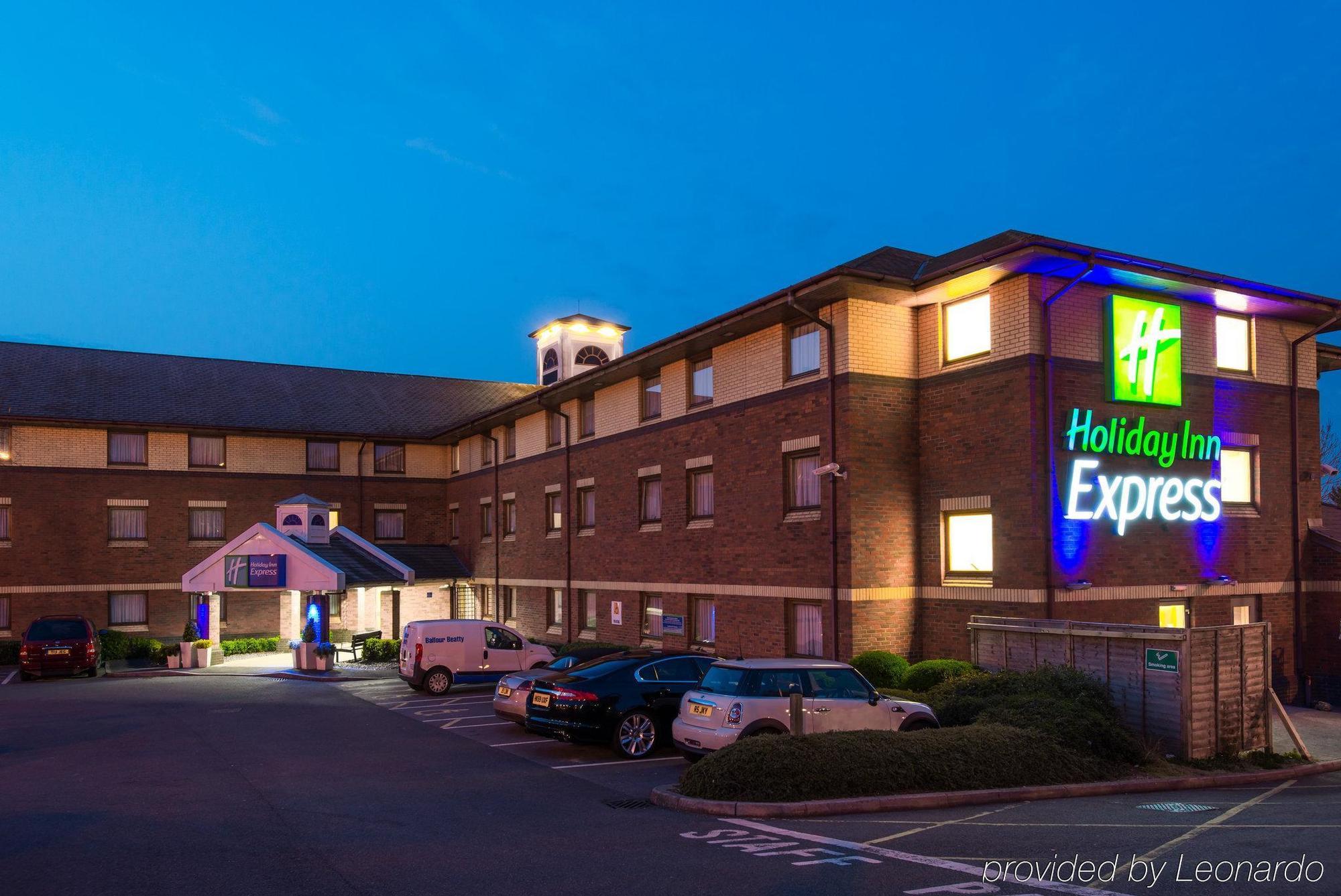 Holiday Inn Express Exeter East, An Ihg Hotel Екстер'єр фото