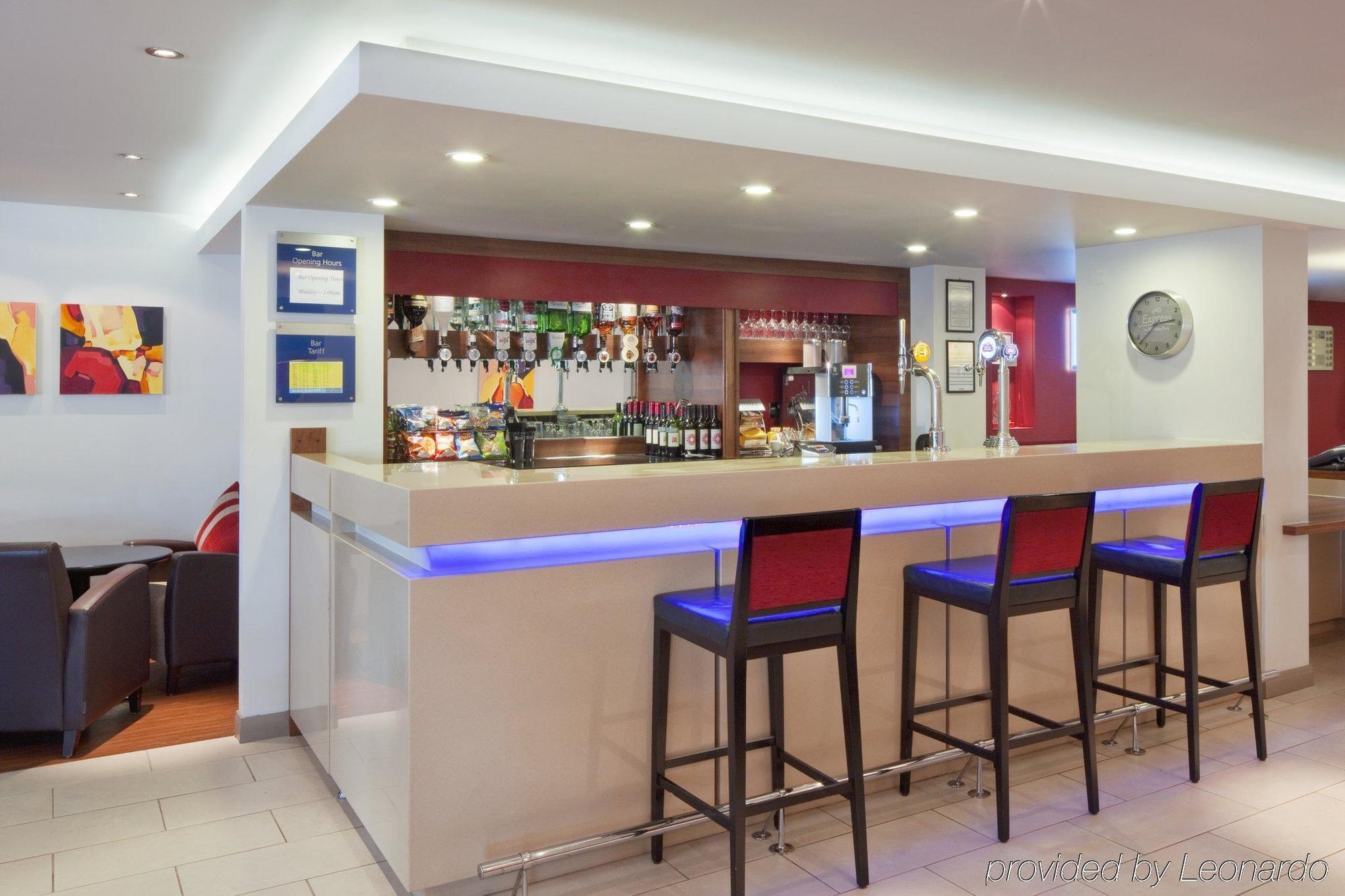 Holiday Inn Express Exeter East, An Ihg Hotel Екстер'єр фото