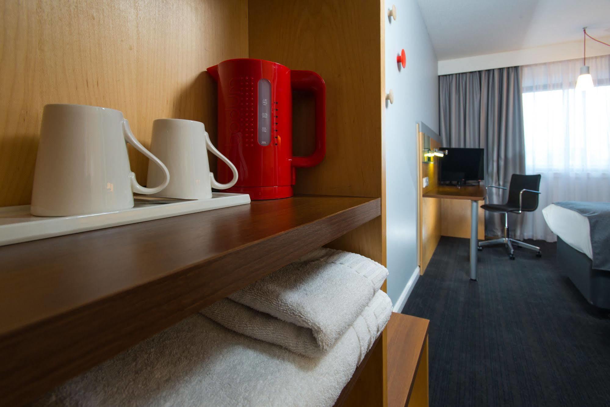 Holiday Inn Express Exeter East, An Ihg Hotel Екстер'єр фото